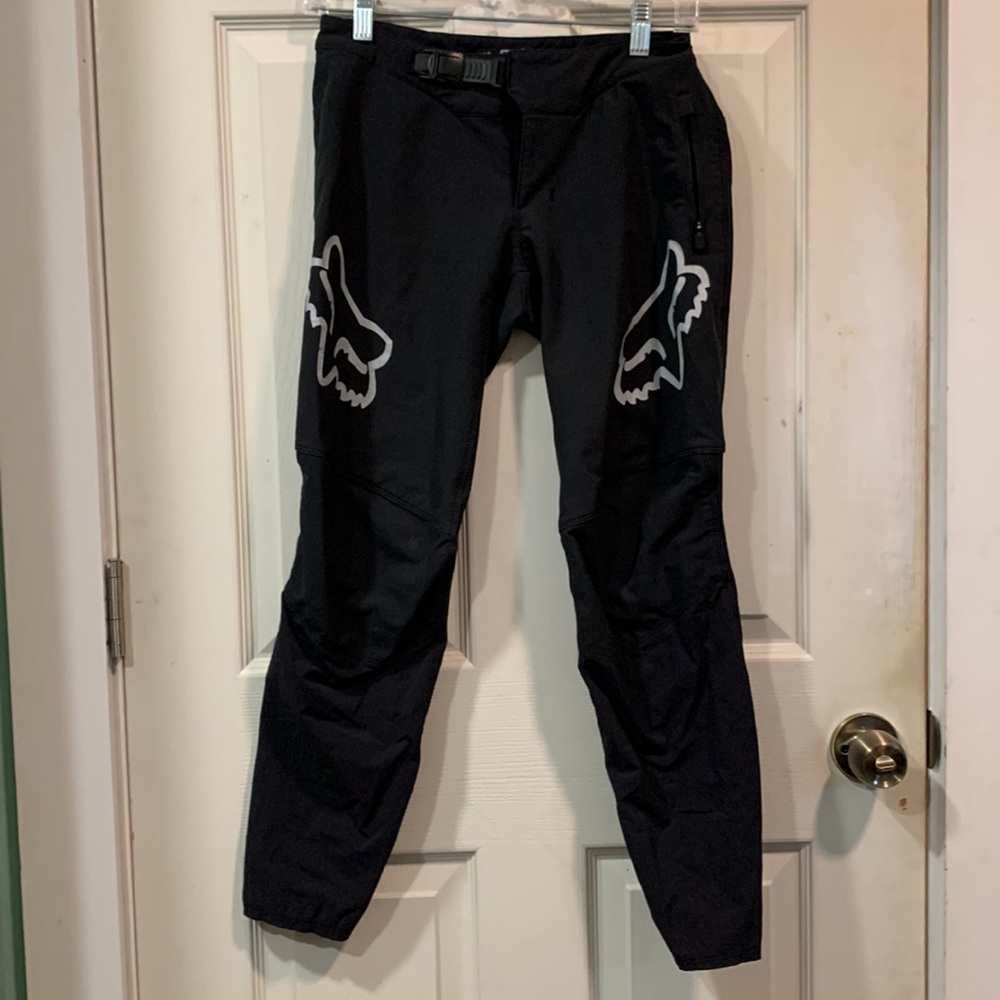 Fox Youth Defend Black Bike Pants Youth 28 waist